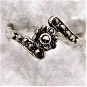 Marcasite Flower Ring